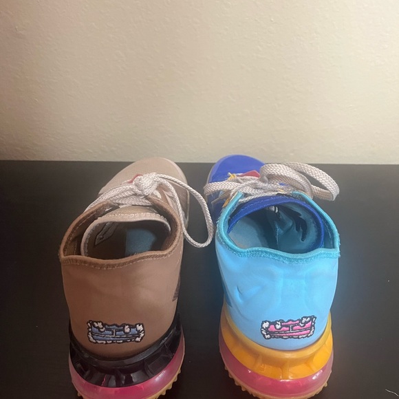 Lebron Spacejams - Picture 2 of 3